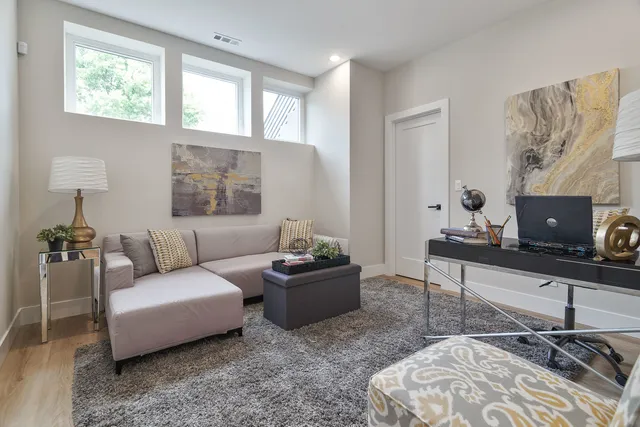 $1,419,000 | 1719 West Foster Avenue, Chicago, IL 60640