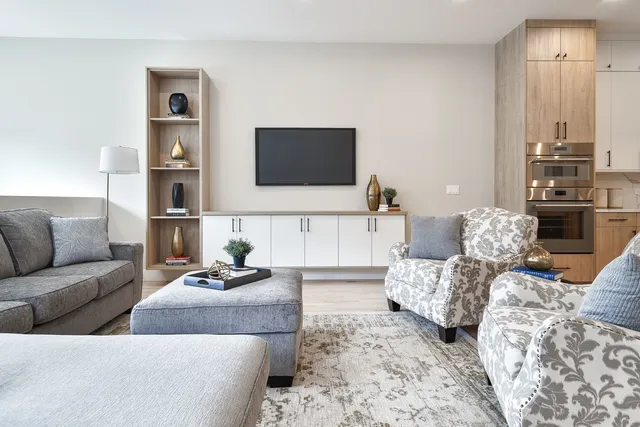 $1,419,000 | 1719 West Foster Avenue, Chicago, IL 60640