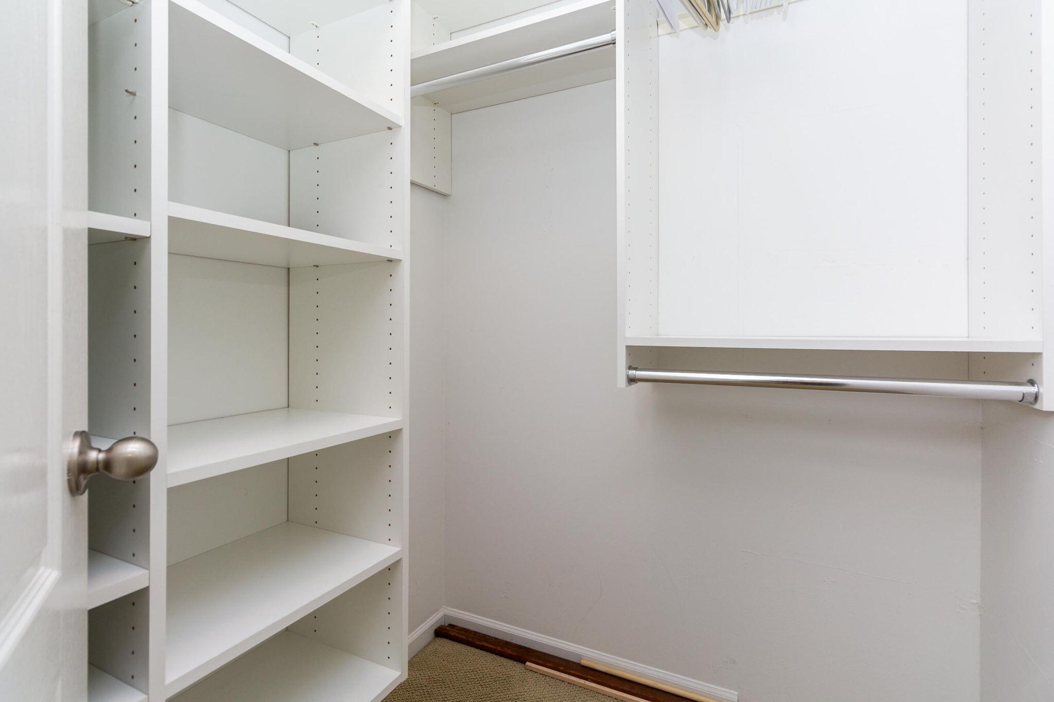 1093 Fairways Boulevard Troy, MI 48085 - Photo 18 of 35 Primary w'in closet