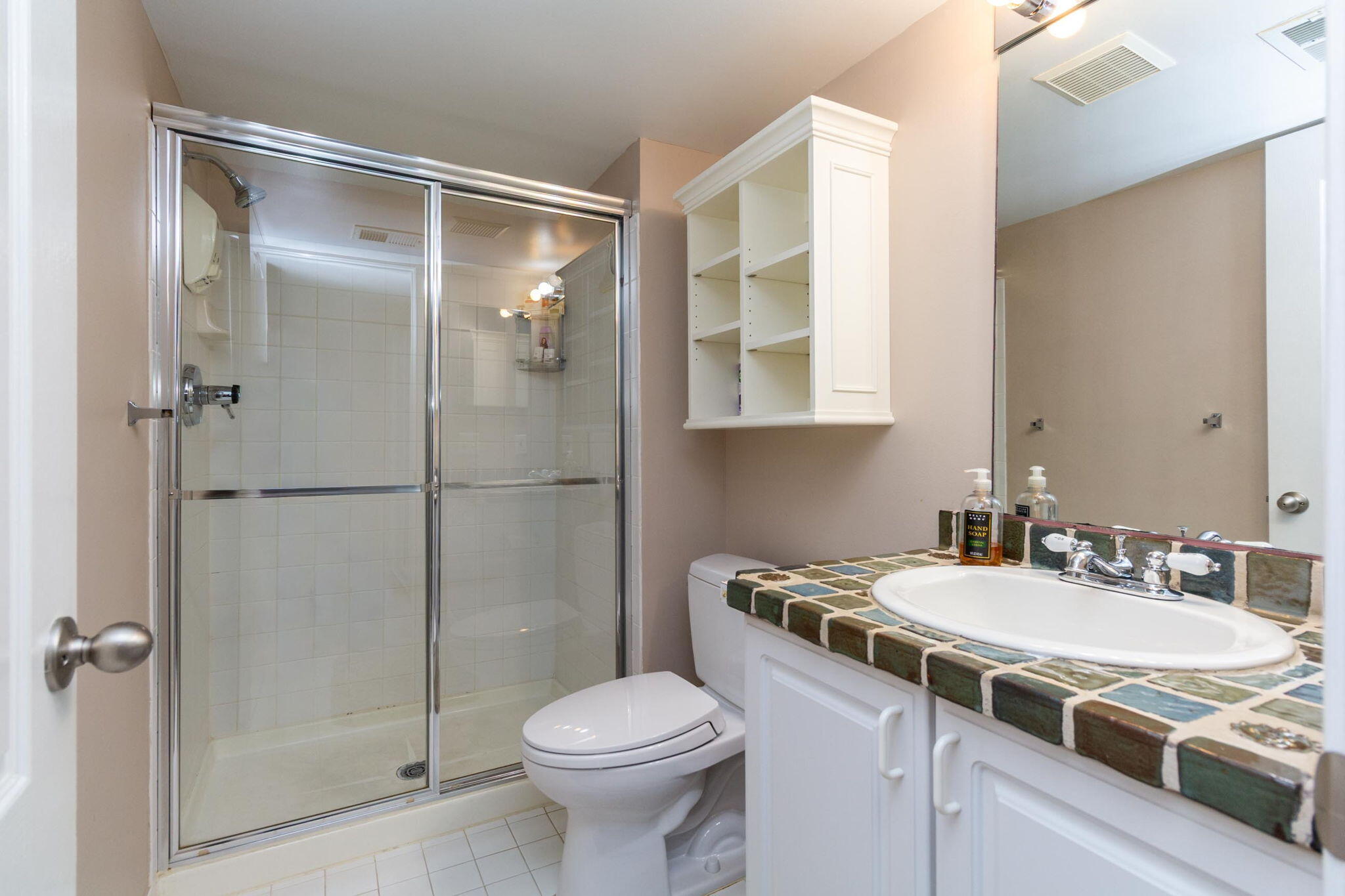 1093 Fairways Boulevard Troy, MI 48085 - Photo 29 of 35 3rd full bathroom LL