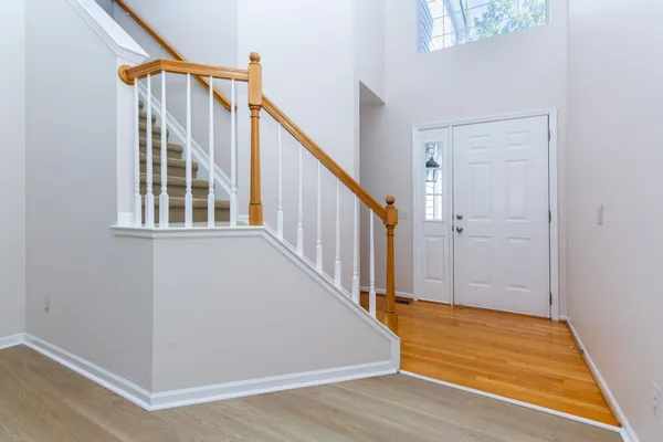 $319,900 | 1093 Fairways Boulevard, Troy, MI 48085