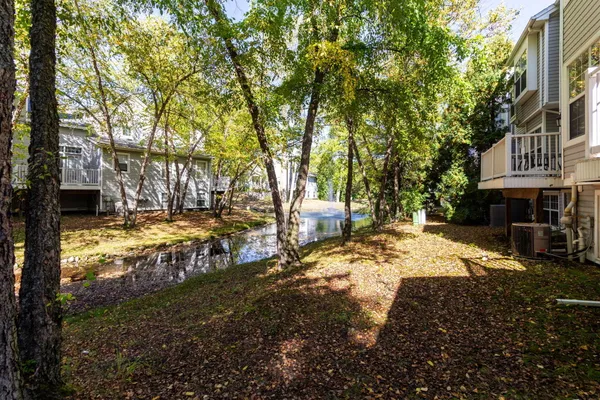 $319,900 | 1093 Fairways Boulevard, Troy, MI 48085