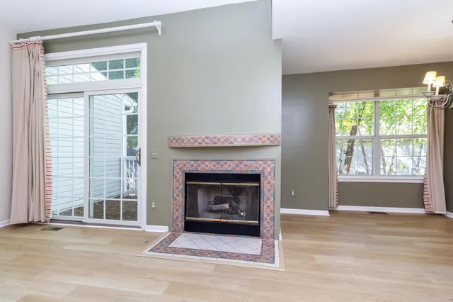 $339,900 | 1093 Fairways Boulevard, Troy, MI 48085