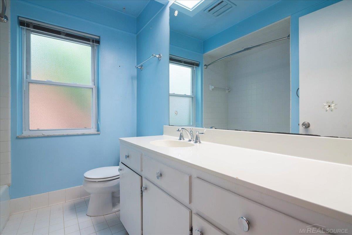 735 Harcourt Road, Unit 737 HARCOURT ROAD Grosse Pointe Park, MI 48230 - Photo 27 of 35
