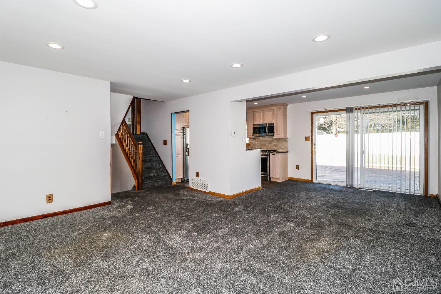 22 Hill Road Edison, NJ 08817 - Photo 20 of 38 a view of empty room with a window