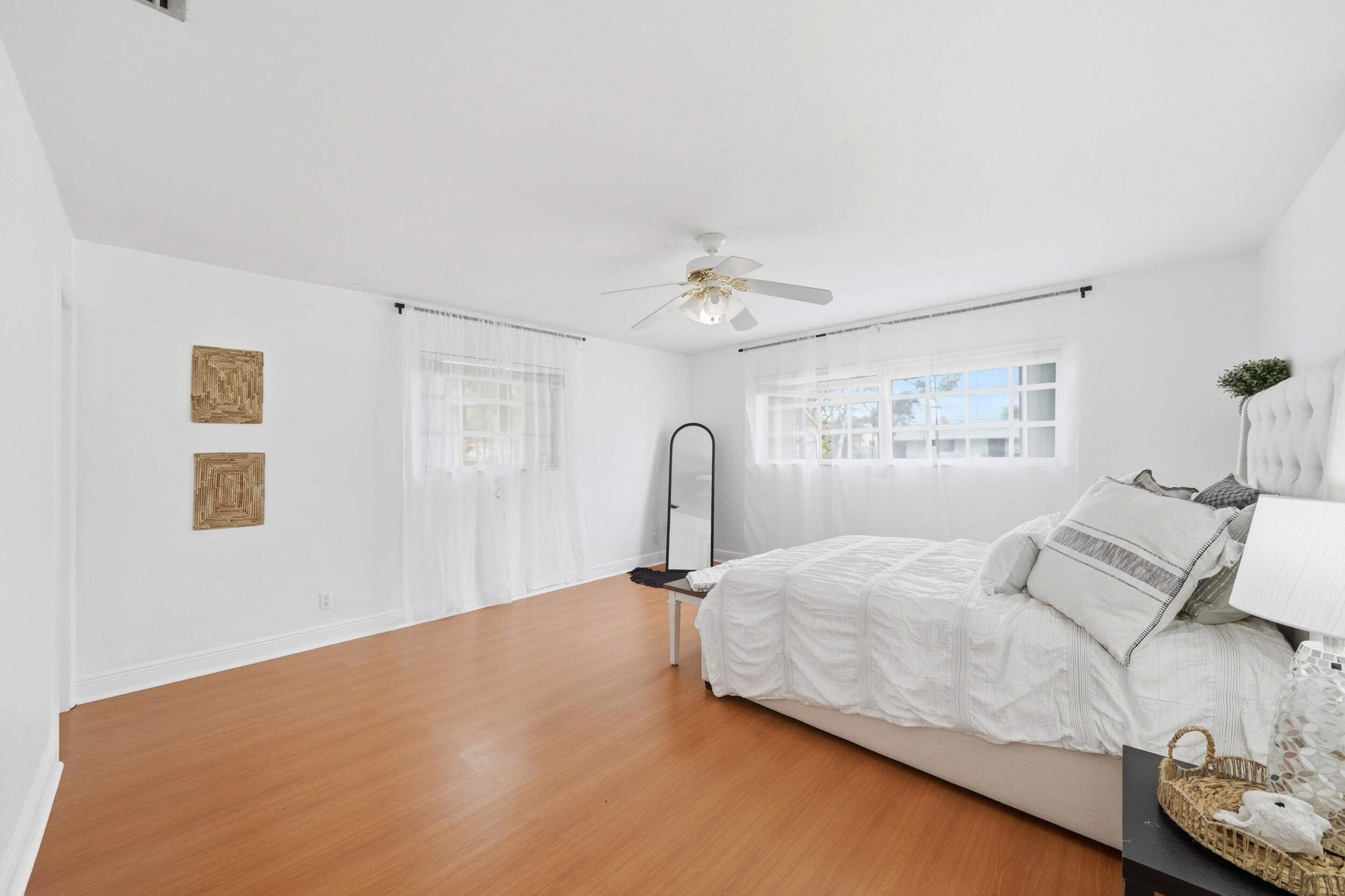 5501 Monroe Street Hollywood, FL 33021 - Photo 28 of 31 144