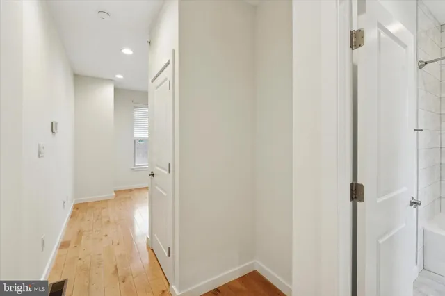 a view of utility room