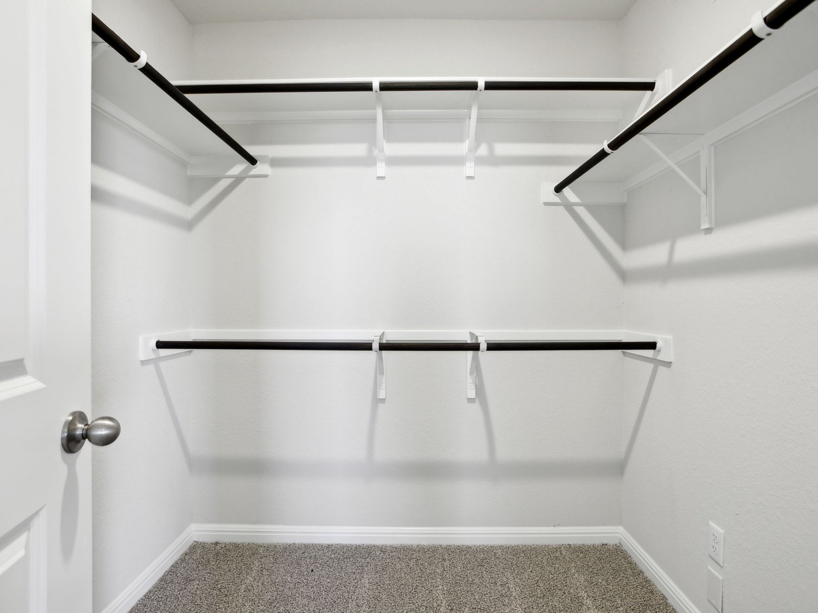 165 Calcite Road, Unit 4 Kyle, TX 78640 - Photo 11 of 17 a view of a small room