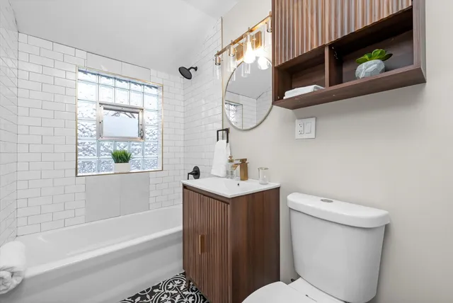 $192,500 | 9656 South Chappel Avenue, Chicago, IL 60617