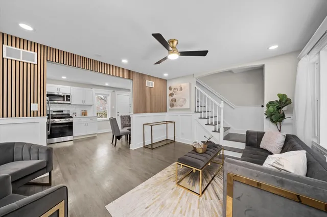 $192,500 | 9656 South Chappel Avenue, Chicago, IL 60617