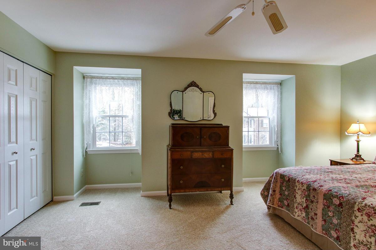 2189 Pond View Court Reston, VA 20191 - Photo 14 of 30 Bedroom (Master)