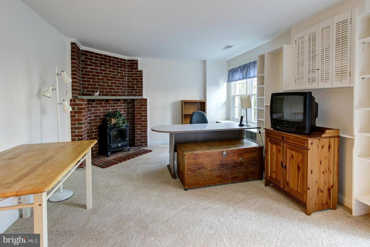 2189 Pond View Court Reston, VA 20191 - Photo 24 of 30 Basement