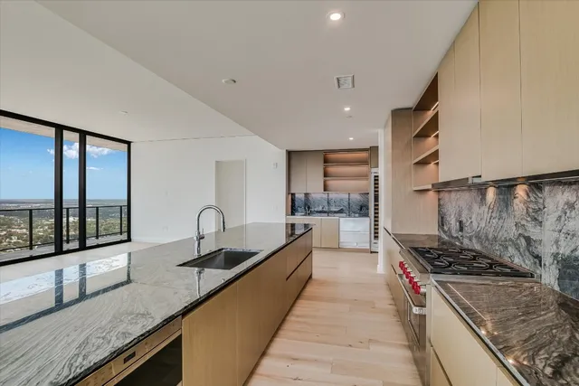 $4,499,900 | 610 Davis Street, Unit 4704, Austin, TX 78701