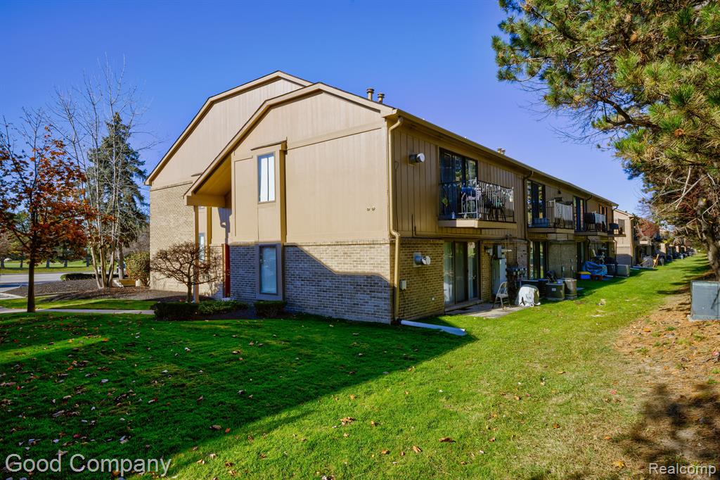 27260 Evergreen Road Lathrup Village, MI 48076 - Photo 30 of 32