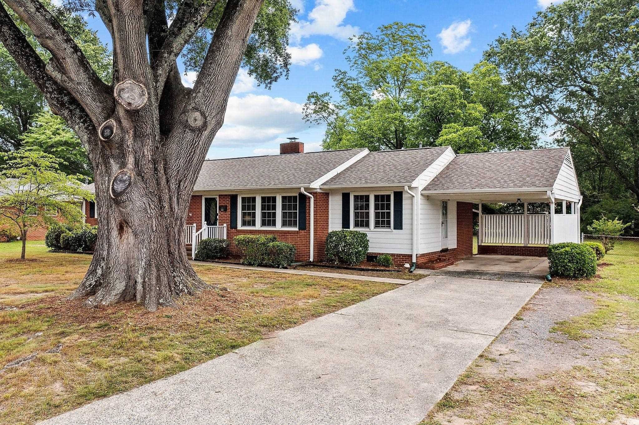 3204 Winston Road Durham, NC 27704 - Photo 3 of 34 Photo 3
