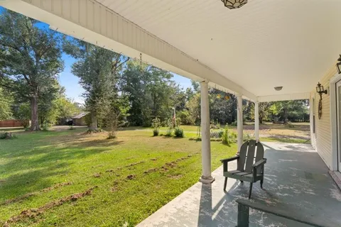 $179,900 | 8270 Frontage Road, Iowa, LA 70647