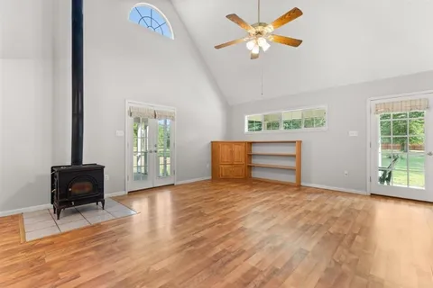 $179,900 | 8270 Frontage Road, Iowa, LA 70647