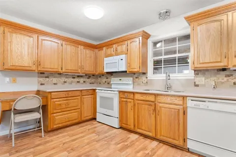 $179,900 | 8270 Frontage Road, Iowa, LA 70647