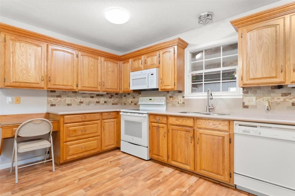 8270 Frontage Road Iowa, LA 70647 - Photo 7 of 23