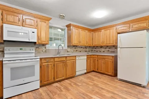 $179,900 | 8270 Frontage Road, Iowa, LA 70647