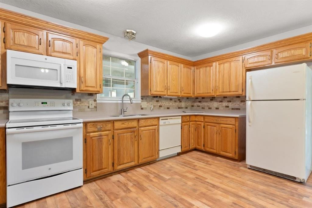 8270 Frontage Road Iowa, LA 70647 - Photo 8 of 23