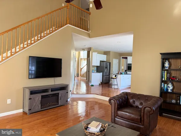 $895,000 | 23601 White Peach Court, Gaithersburg, MD 20882