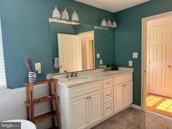 $895,000 | 23601 White Peach Court, Gaithersburg, MD 20882