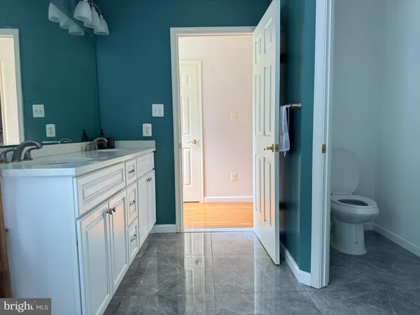 $895,000 | 23601 White Peach Court, Gaithersburg, MD 20882