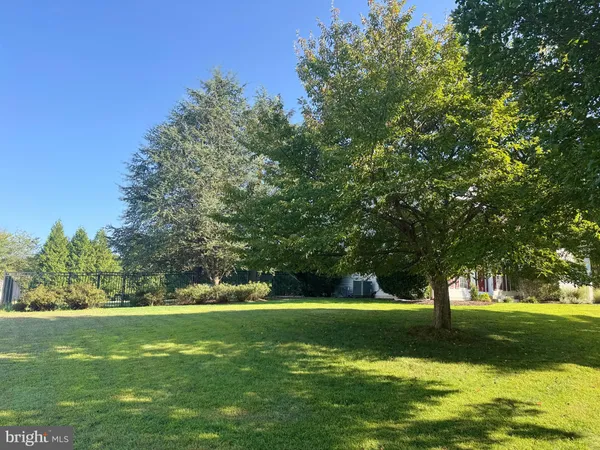 $895,000 | 23601 White Peach Court, Gaithersburg, MD 20882