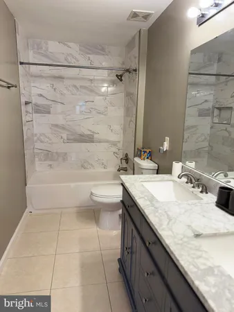 $895,000 | 23601 White Peach Court, Gaithersburg, MD 20882