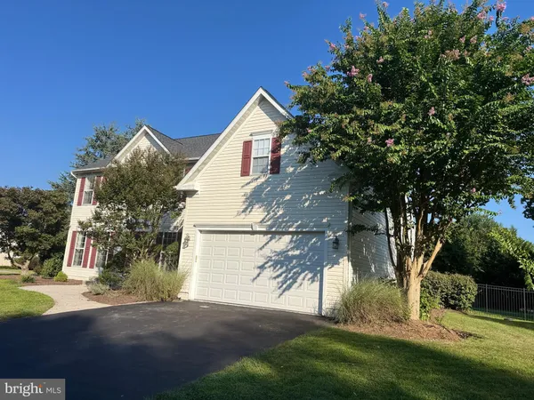 $895,000 | 23601 White Peach Court, Gaithersburg, MD 20882