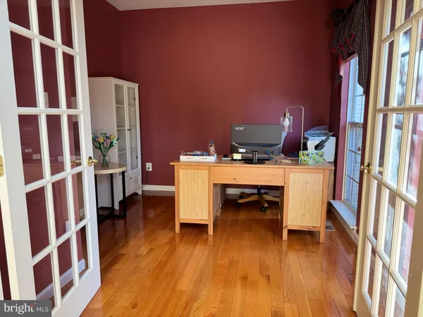 $895,000 | 23601 White Peach Court, Gaithersburg, MD 20882