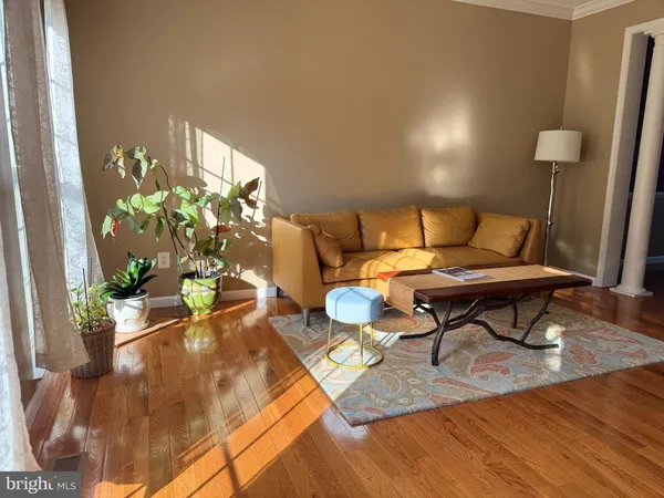 $895,000 | 23601 White Peach Court, Gaithersburg, MD 20882