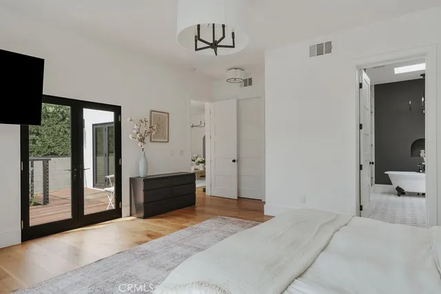 $1,875,000 | 5142 Brynhurst Avenue, Los Angeles, CA 90043