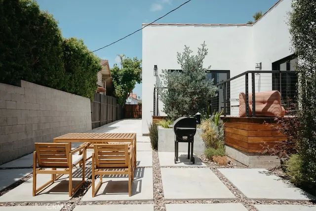 $1,875,000 | 5142 Brynhurst Avenue, Los Angeles, CA 90043