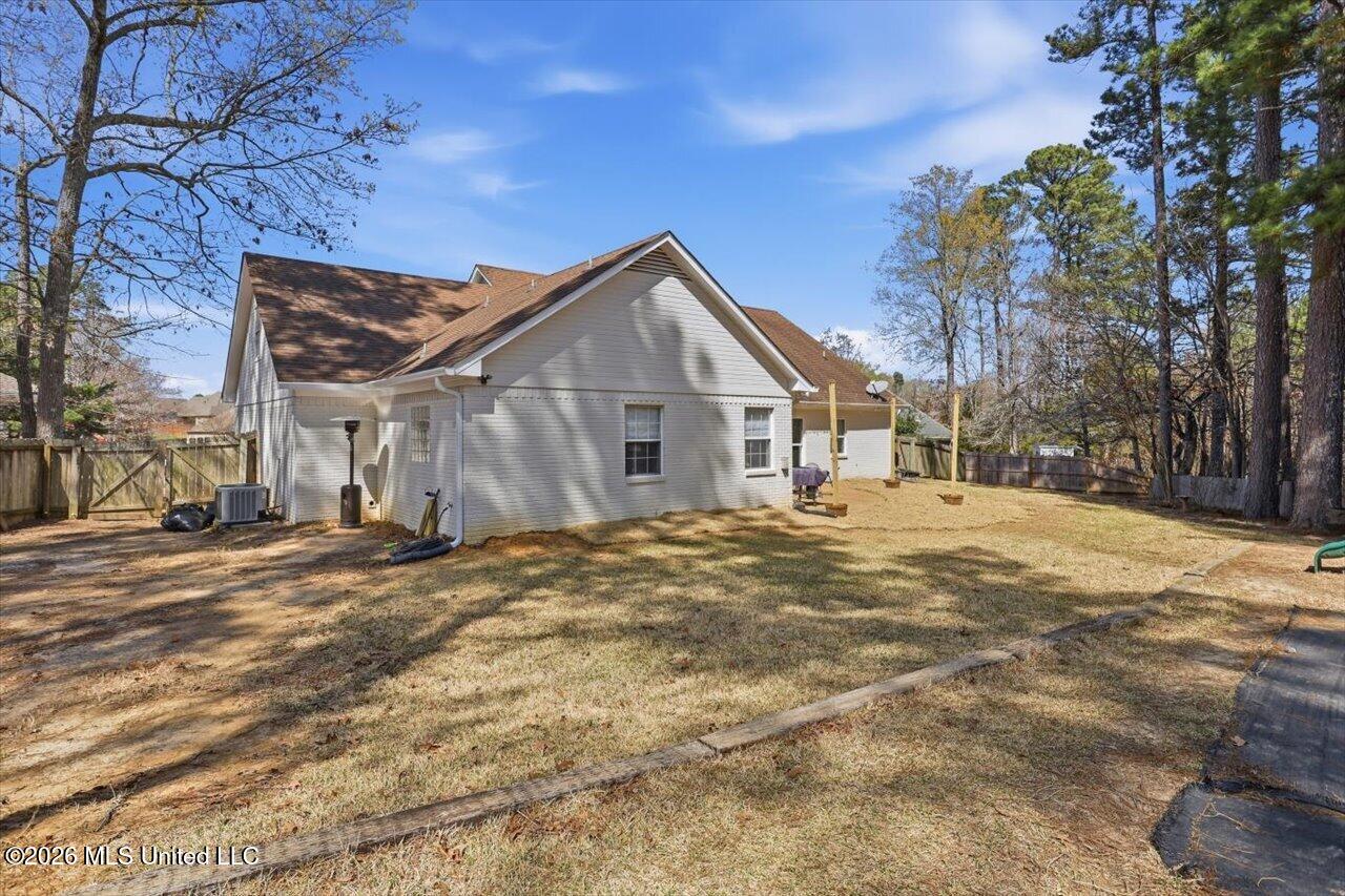 404 Ashford Place Brandon, MS 39047 - Photo 34 of 36 34-404 Ashford Pl _ Home Tours MS