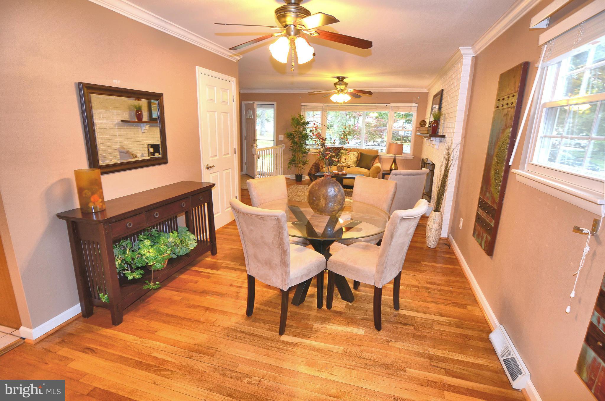 3750 Patuxent Manor Road Davidsonville, MD 21035 - Photo 10 of 30 Dining Room