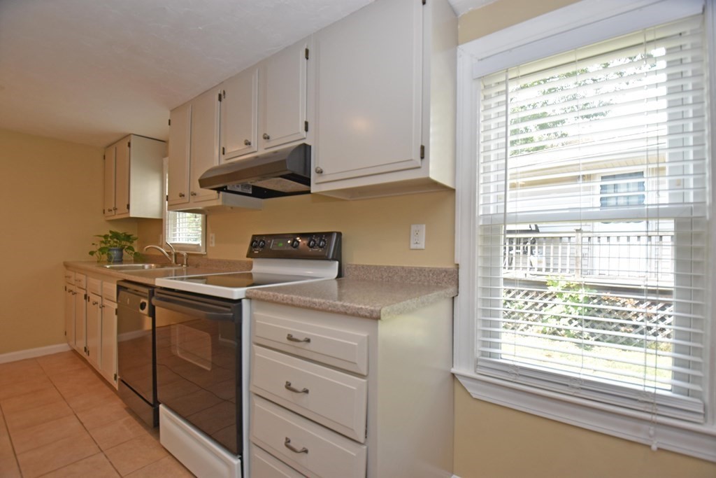 22 2nd Road Marlborough, MA 01752 - Photo 8 of 27 Gallery Image 8