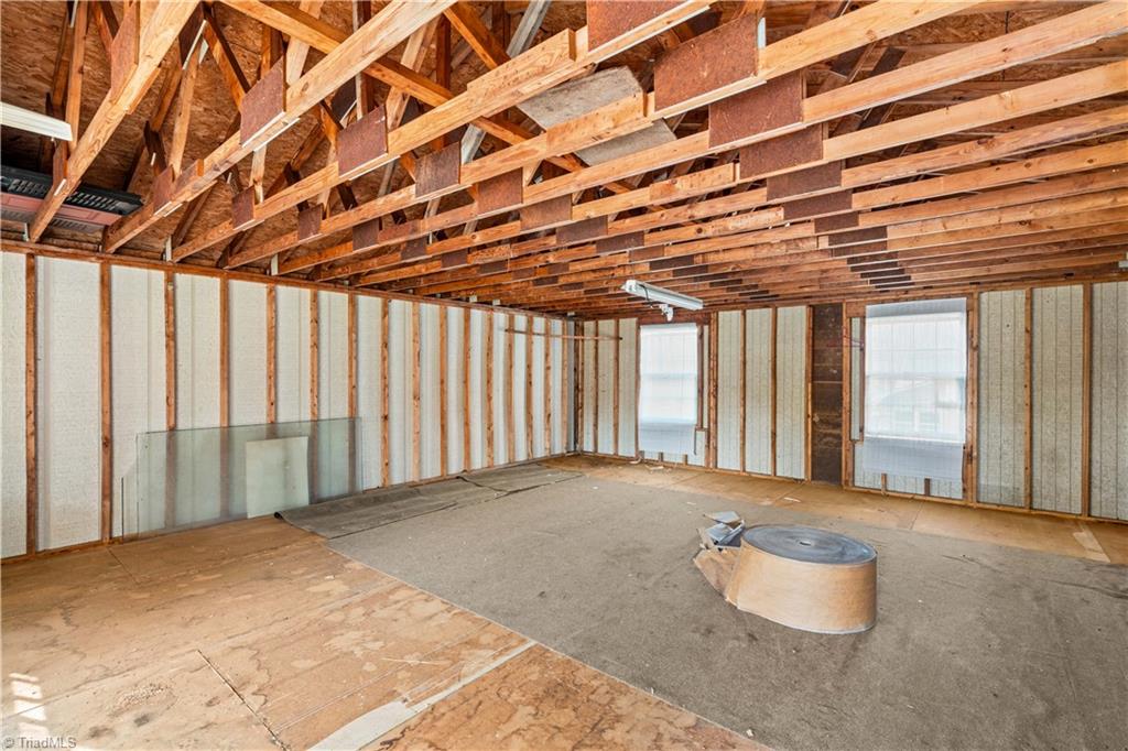 1804 Clingman Road Ronda, NC 28670 - Photo 38 of 44 Gallery Image 38