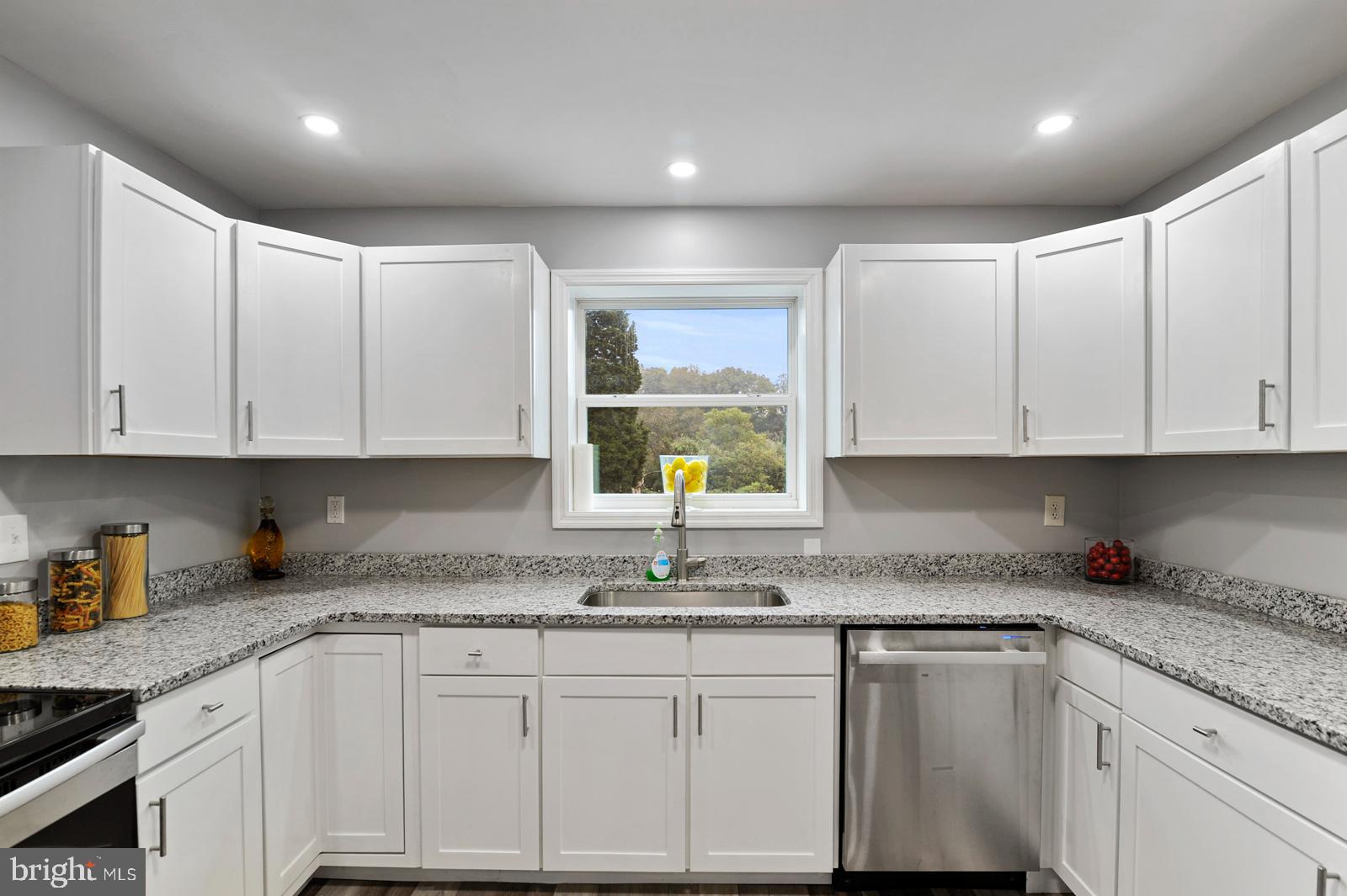 3375 Summit Bridge Road Bear, DE 19701 - Photo 11 of 28