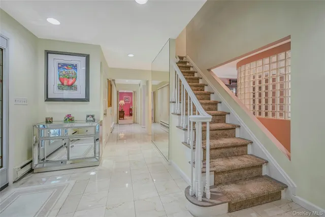 $1,499,000 | 30 Briarfield Lane, Huntington, NY 11743