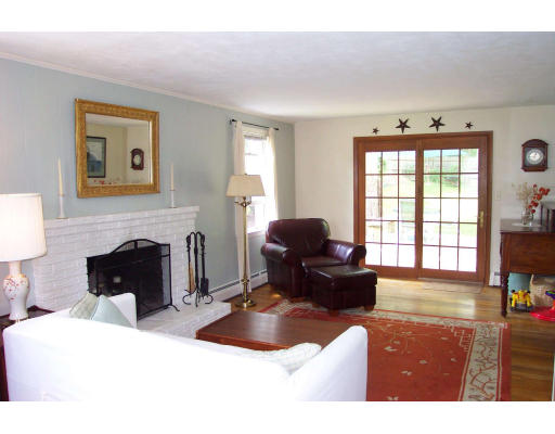 10 Eastview Road Hopkinton, MA 01748 - Photo 6 of 7 Gallery Image 6