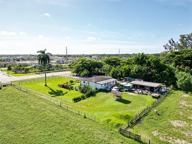 an aerial view of tennis court
