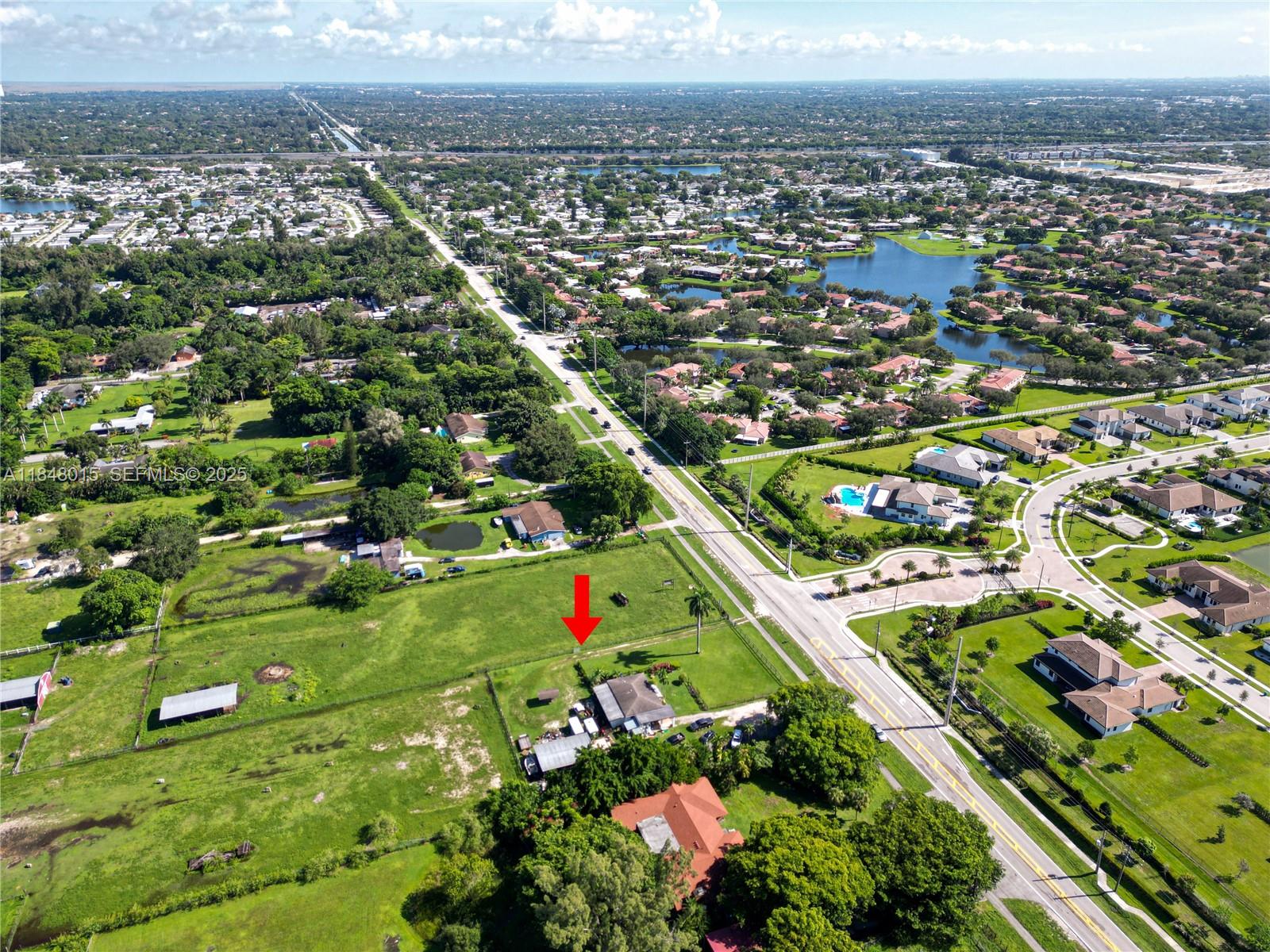 1921 Southwest 112th Avenue Davie, FL 33325 - Photo 2 of 27