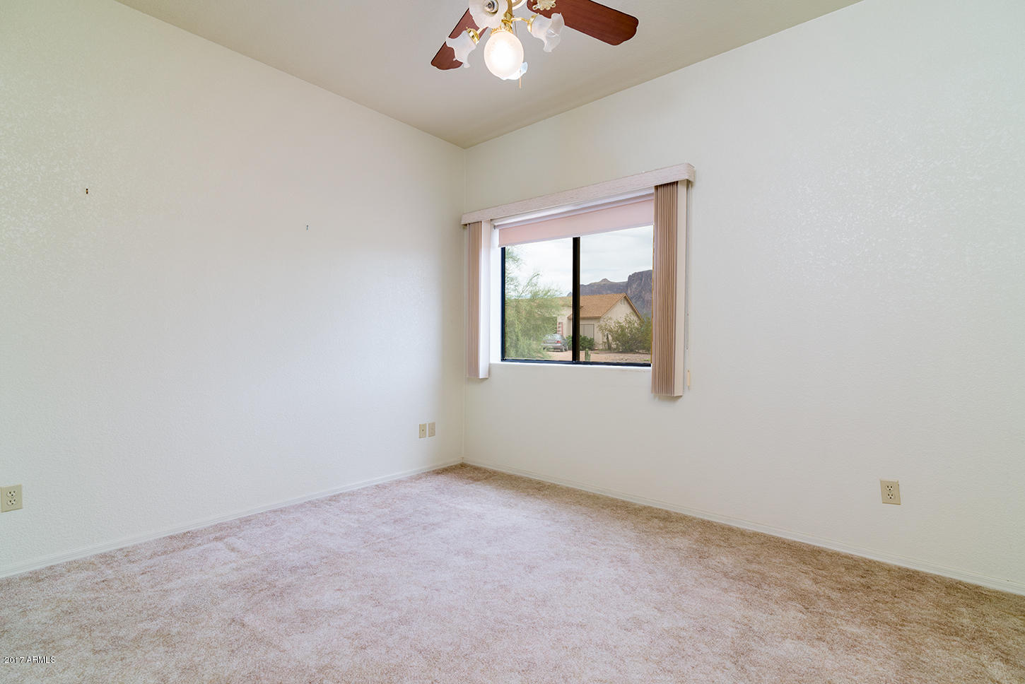 715 South Moon Road Apache Junction, AZ 85119 - Photo 14 of 30 DSC_0077