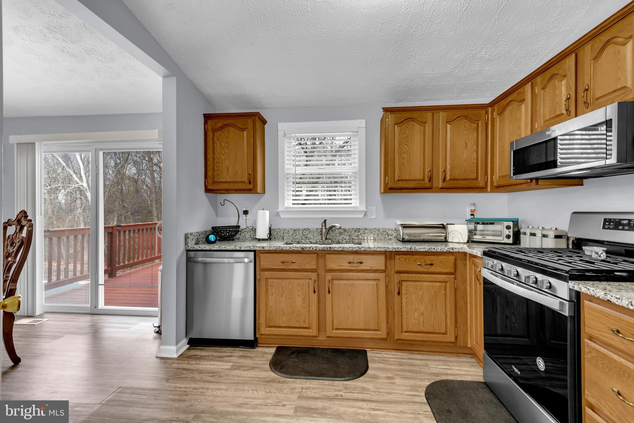 617 Fuselage Avenue Baltimore, MD 21221 - Photo 11 of 37 Kitchen View 3