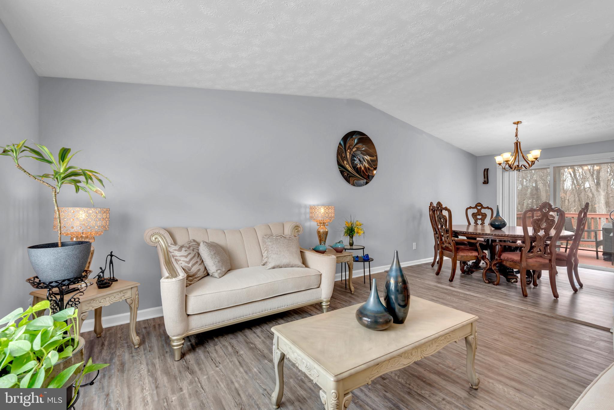 617 Fuselage Avenue Baltimore, MD 21221 - Photo 3 of 37 Living Room View 2