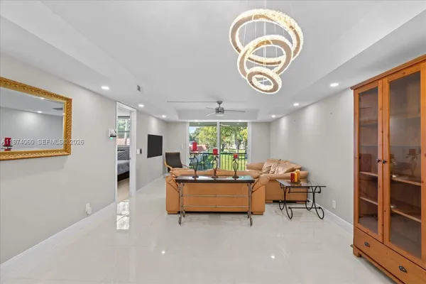 $2,500 | 811 South Hollybrook Drive, Unit 208, Pembroke Pines, FL 33025