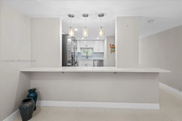 $2,500 | 811 South Hollybrook Drive, Unit 208, Pembroke Pines, FL 33025