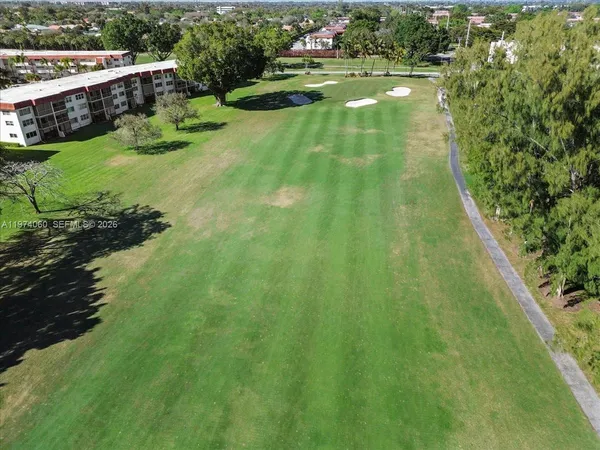 $2,500 | 811 South Hollybrook Drive, Unit 208, Pembroke Pines, FL 33025